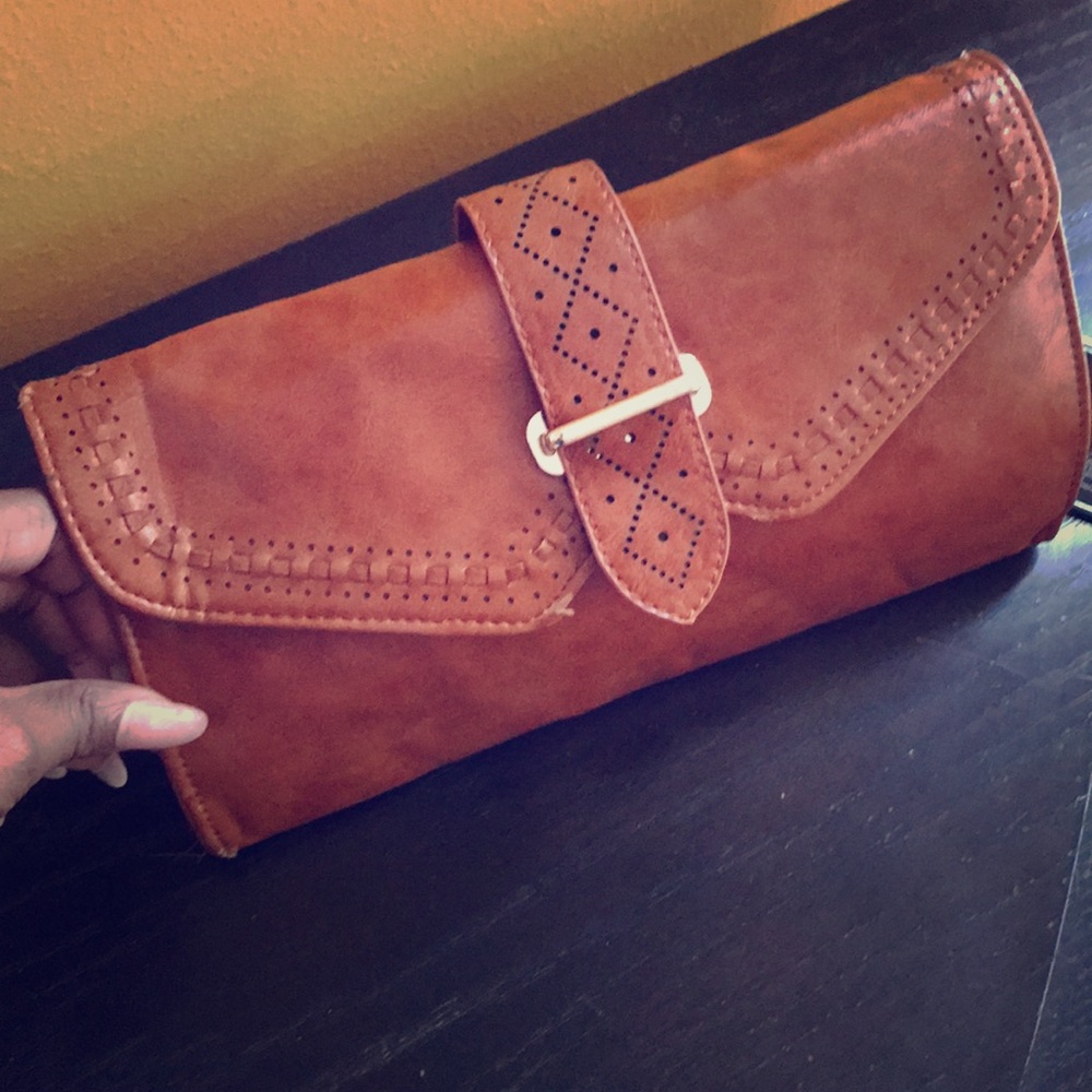 Clutch handbag